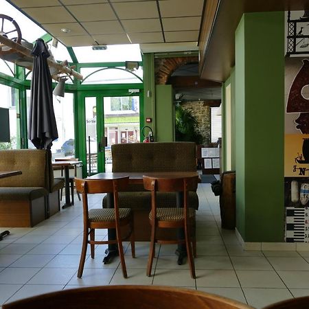 Logis Hotels Le Champalud Restaurant La Citadelle Oree-d'Anjou 외부 사진