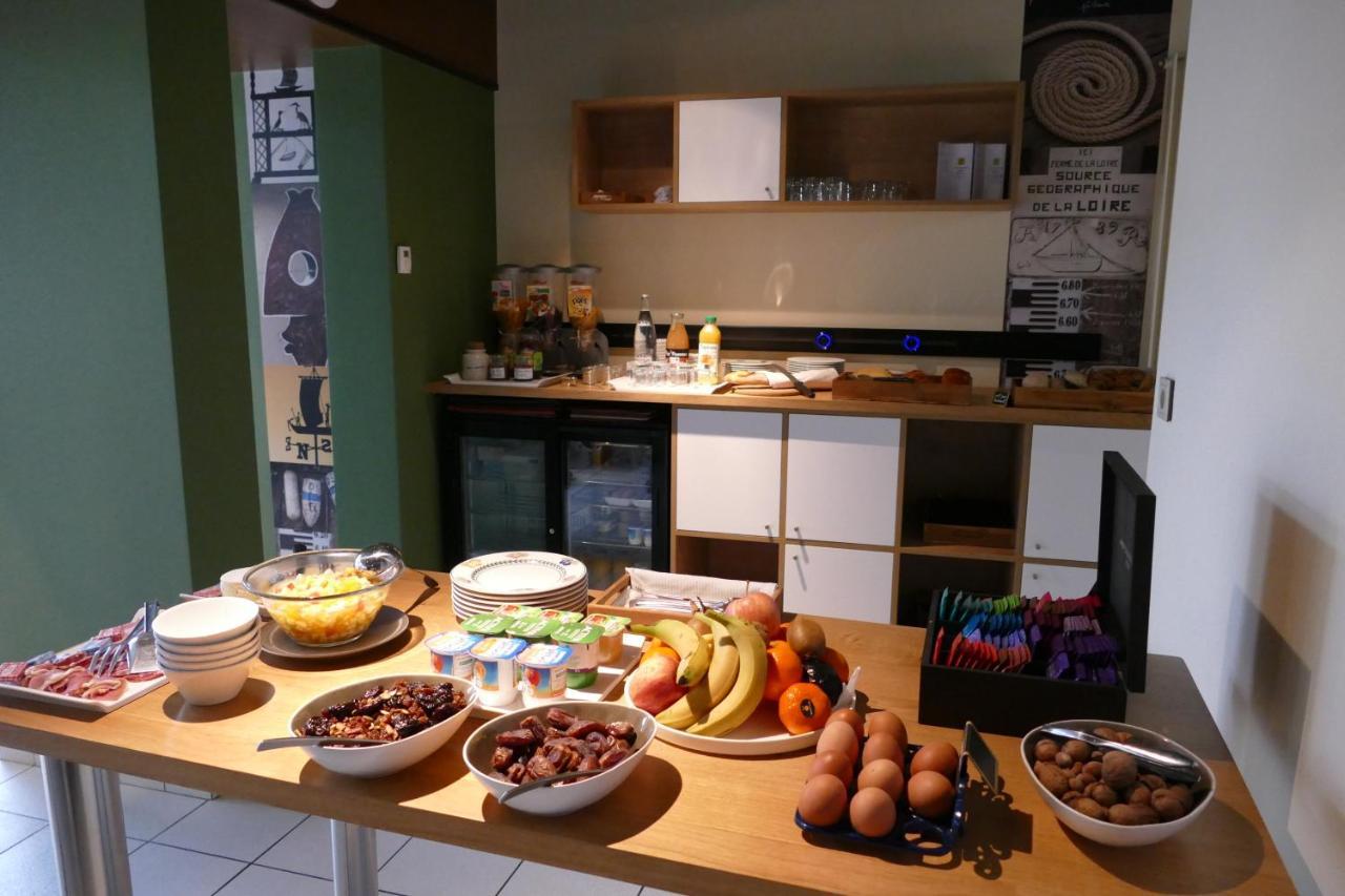 Logis Hotels Le Champalud Restaurant La Citadelle Oree-d'Anjou 외부 사진