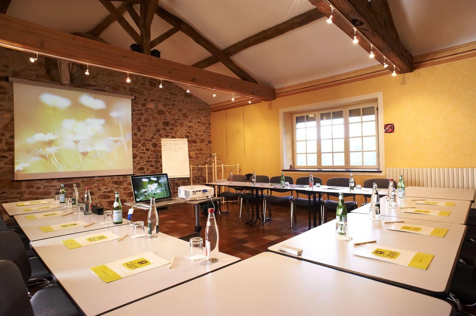 Logis Hotels Le Champalud Restaurant La Citadelle Oree-d'Anjou 외부 사진